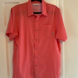 Men’s small PFG lightweight button fishing shirt.